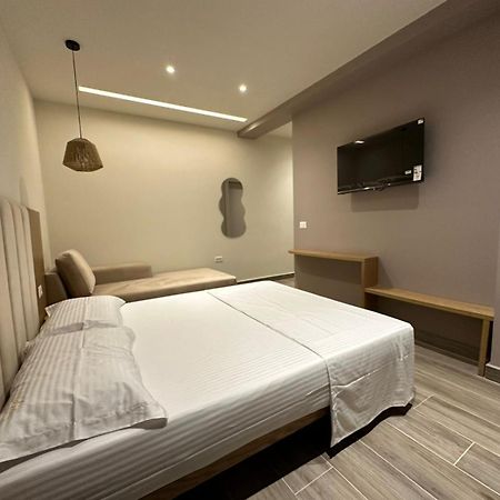 Oni Rooms Saranda Exterior photo