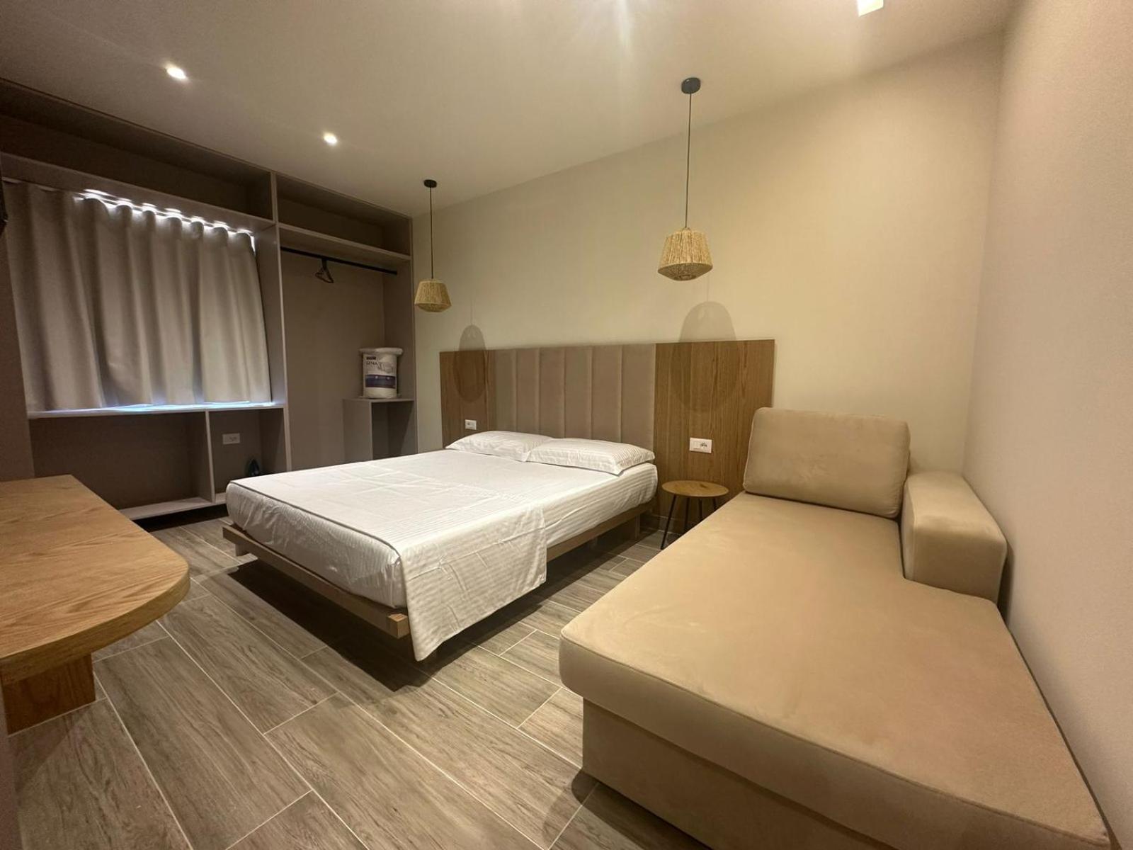 Oni Rooms Saranda Exterior photo